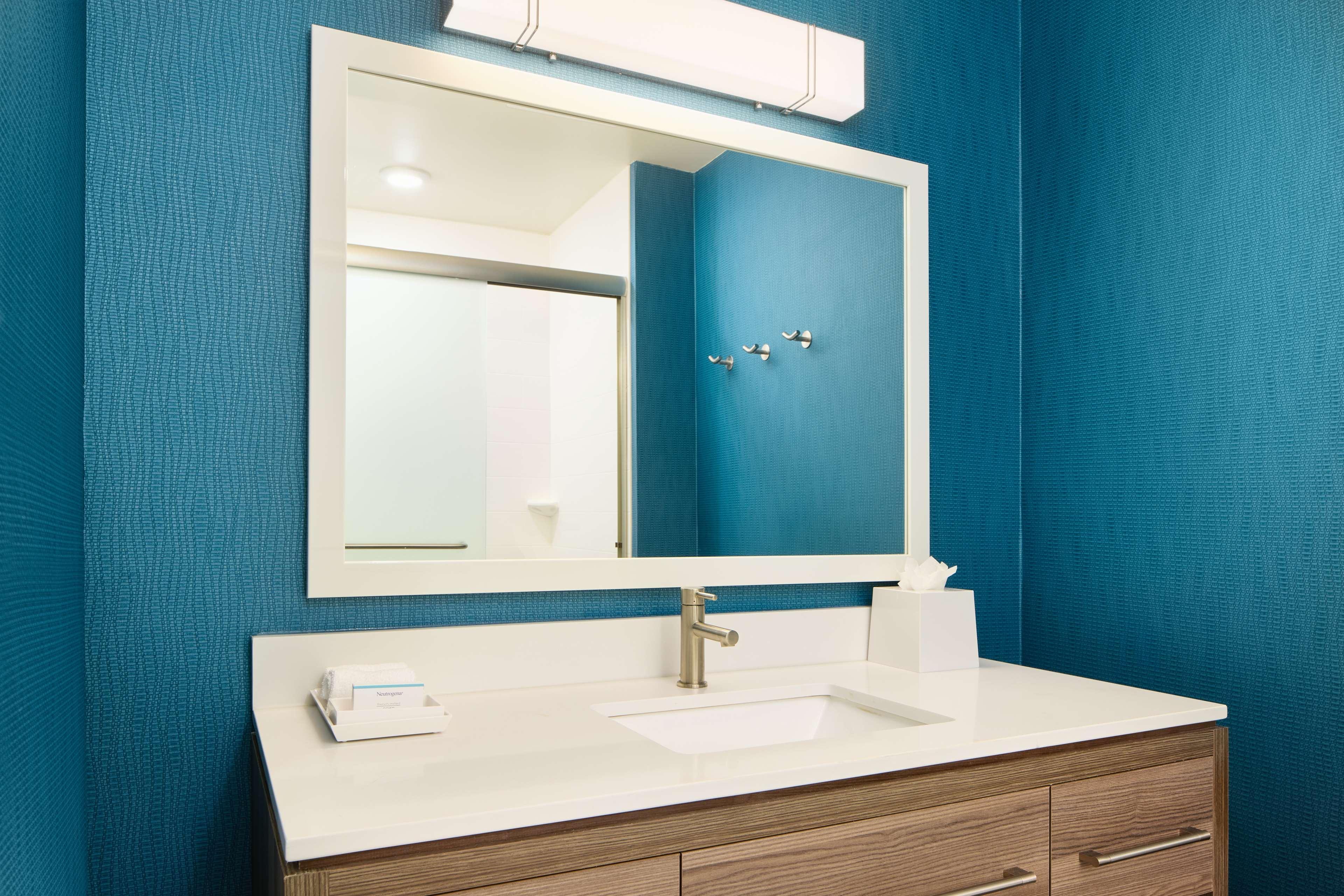 Home2 By Hilton I-10 Pine Forest Hotel 3*