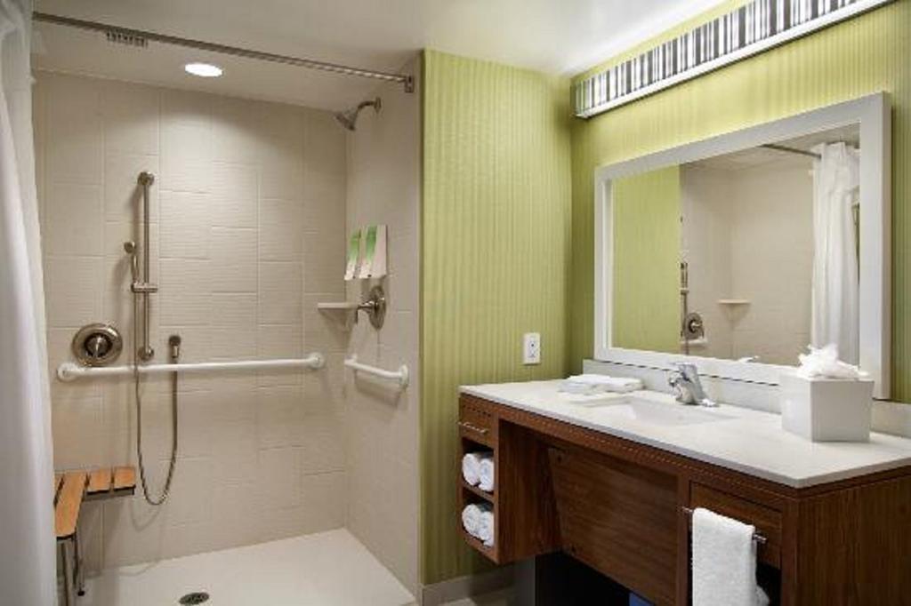 Home2 By Hilton I-10 Pine Forest Hotel 3*